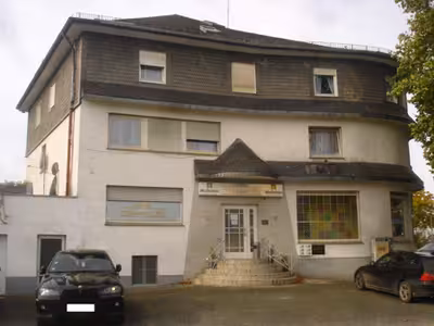 gewerblich genutztes Grundstück in Paderborner Straße 7/Paderborner Straße, 33181 Bad Wünnenberg, Haaren - Bild 1