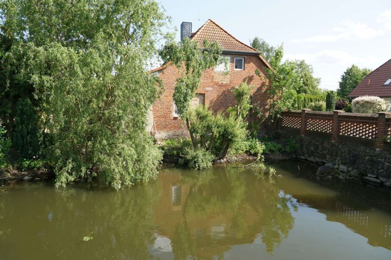 Einfamilienwohnhaus mit Nebengebäuden in Torgelow am See - Bild 3