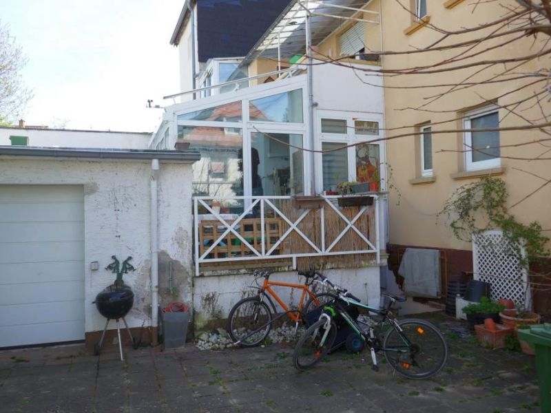 Dreifamilienhaus mit Garage in Dossenheim - Bild 1