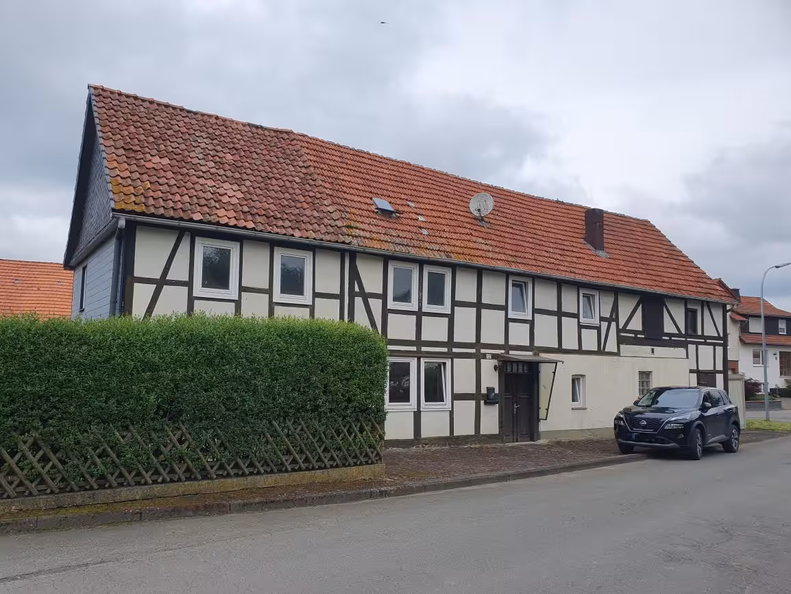 Einfamilienhaus, mit Garage in Goddelsheim - Bild 1