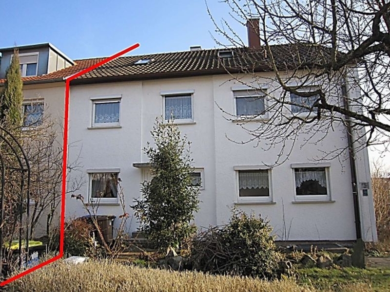 Doppelhaushälfte mit 2 Wohnungen und Garage in Großbettlingen - Bild 3