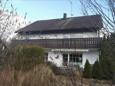 Zweifamilienhaus mit Doppelgarage in Im Wiesengrund 2, 95100 Erkersreuth - Bild 1