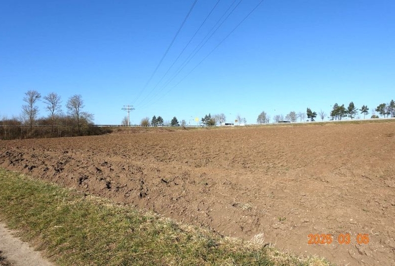 Ackerland in Böblingen - Bild 1