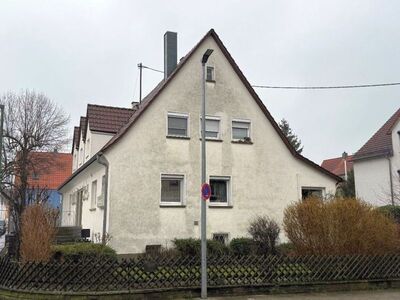 Dreifamilienhaus mit 2 Garagen in Karlstraße 35, 71229 Leonberg, Stadtteil Eltingen - Bild 1