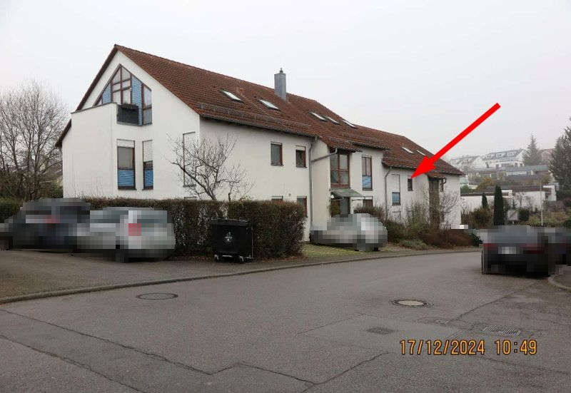 3-Zimmer-Wohnung und Tiefgaragenstellplatz in Waldenbuch - Bild 4