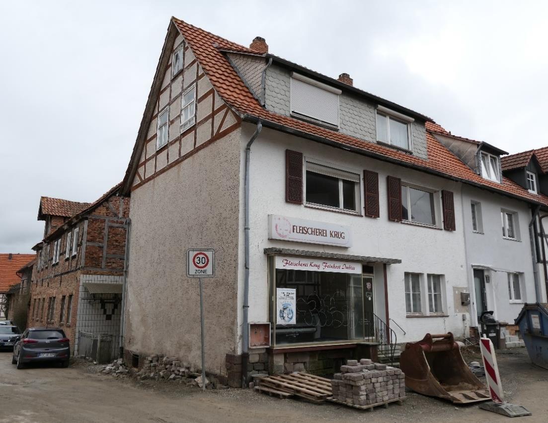 Wohn-/Geschäftshaus in Calden - Bild 1