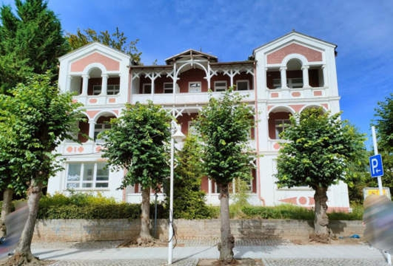 Leerstehendes Appartementhaus im Ostseebad Sellin in Sellin - Bild 3
