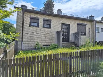 unbebautes Grundstück, Garage, Einfamilienhaus in Solingen - Bild 1