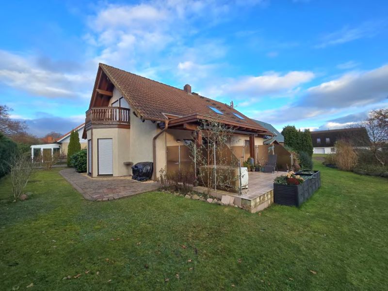 Einfamilienwohnhaus mit Gartenhaus in Zempin - Bild 2