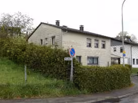 Kfz-Stellplatz, Garage, Einfamilienhaus in Wiehl - Bild 2