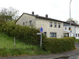 Kfz-Stellplatz, Garage, Einfamilienhaus in Wiehl - Bild 2