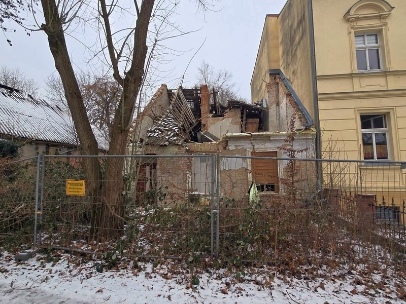 Denkmalgeschützte, ehemalige Villa und Ruinen mehrerer Nebengebäude in Demmin - Bild 4