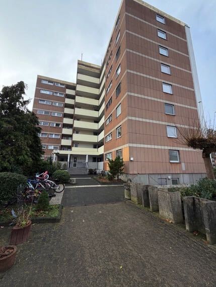 Kfz-Stellplatz, Eigentumswohnung (3 bis 4 Zimmer) in Hiddenhausen - Bild 2