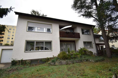 Vierfamilienhaus mit zwei Doppelgaragen in Neumühlweg 118, 90449 Nürnberg - Bild 1