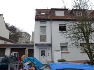 Mehrfamilienhaus in Hartmannweg 16, 60389 Frankfurt am Main, Seckbach - Bild 2
