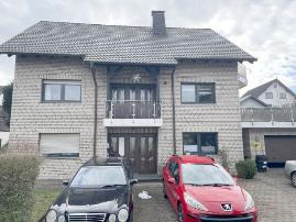 Mehrfamilienhaus, Garage, Dreifamilienhaus mit Garagenanbau in Uhlandweg 13, 51545 Waldbröl, Hermesdorf - Bild 1
