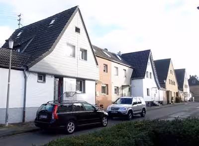 unbebautes Grundstück, unbebautes Grundstück, Einfamilien-Reihenmittelhaus in Mittelstraße 7, 50374 Erftstadt, Köttingen - Bild 1