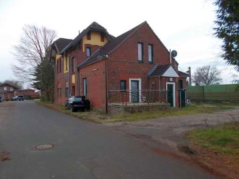 Wohnhaus mit 4 Wohneinheiten (ehem. Bahnhofsgebäude) in Timmaspe - Bild 2