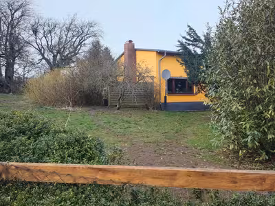 Wohnhaus mit Nebengebäude und unbebautes Grundstück in Wanderweg zum Königsstuhl 7, 18551 Lohme OT Hagen - Bild 2