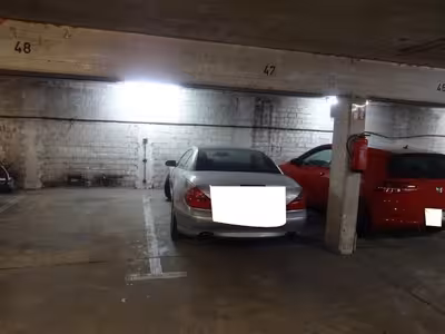 Kfz-Stellplatz (Tiefgarage) in Inrather Str. 321, 47803 Krefeld, Inrath/Kliedbruch - Bild 2