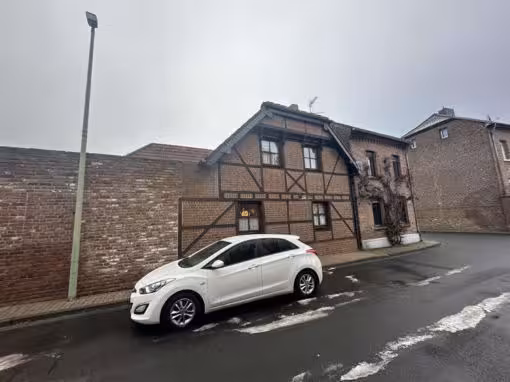 Einfamilienhaus, diverse Nebengebäude, ehemalige Stallungen in Gevelsdorf - Bild 4