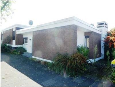 Einfamilienhaus, (genaue Bezeichnung in 2 Einfamilienhäuser),3 Garagen: Lutherstraße 39+41, 41466 Neuss, Reuschenberg - Bild 1