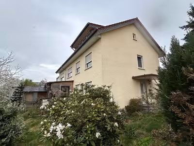Zweifamilienhaus mit Doppelgarage in Heidestraße 56, 32289 Rödinghausen, Ostkilver - Bild 1