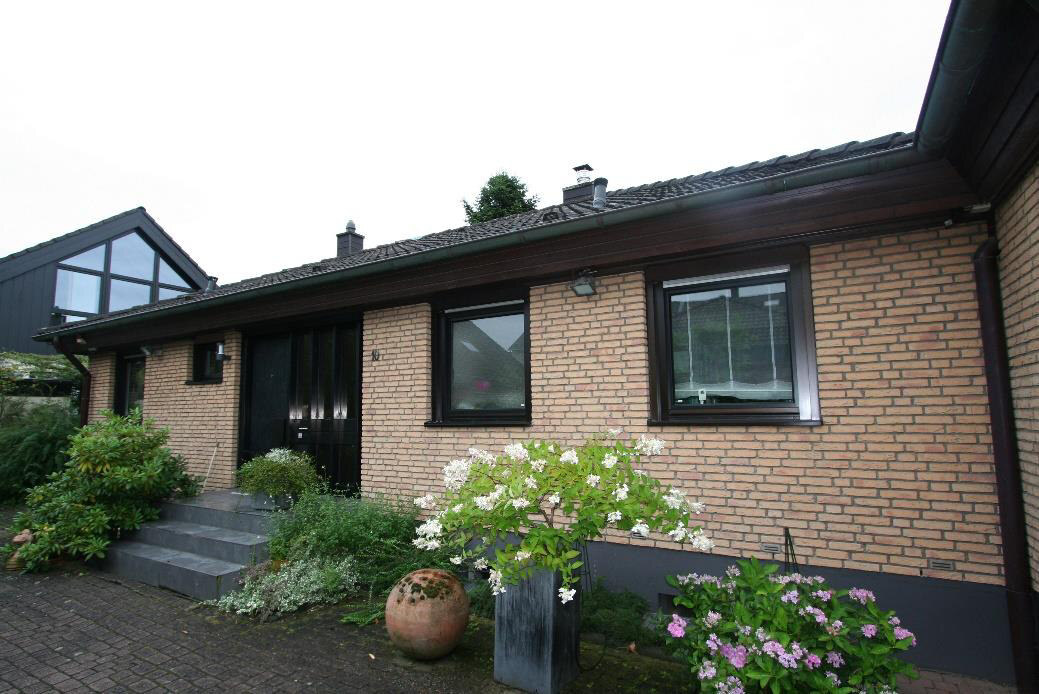 Garage, Sonstiges, Einfamilienhaus, Anteilige Wegefläche in Köln - Bild 1