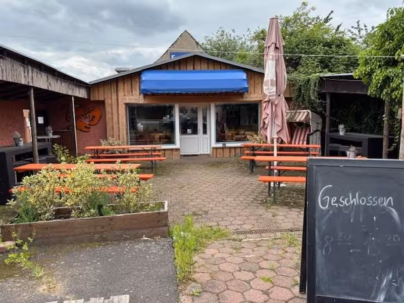 Produktions-/Lagerhallen und Ackerflächen in Dargun - Bild 2