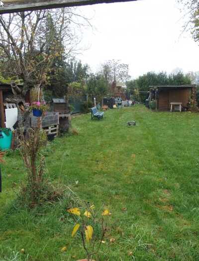 Freizeitgarten-Grundstück in Durch den schmalen Weg, 65931 Frankfurt am Main, Sindlingen - Bild 1