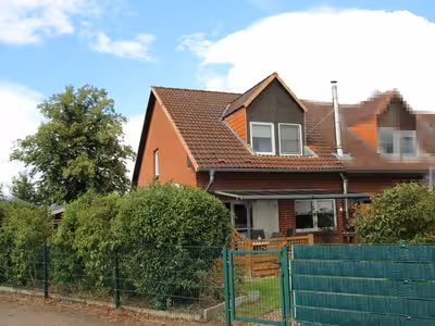 Wohnungseigentum (Reihenendhaus) in Schulstraße 14, 19417 Jesendorf - Bild 1