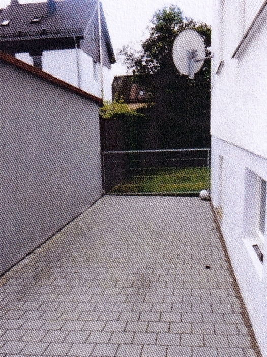 Mehrfamilienhaus mit Garagen in Winterbach - Bild 1