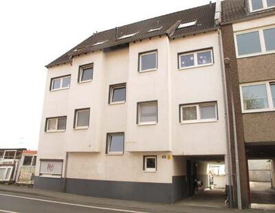 Mehrfamilienhaus, mit Garagen in Morper Straße 45, 40625 Düsseldorf, Gerresheim - Bild 1