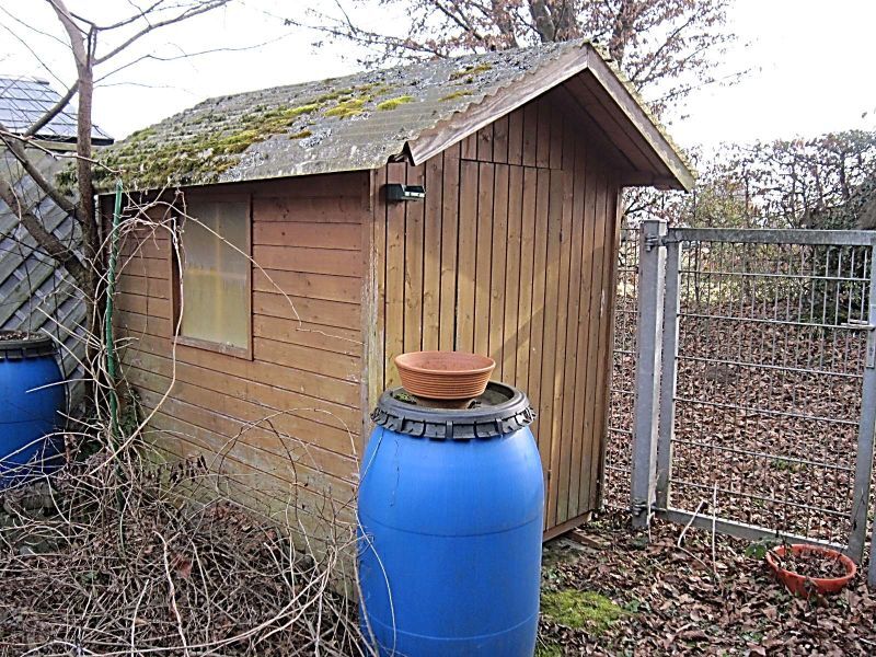 Erbbaurecht, Reihenmittelhaus und separate Garage in Parksiedlung - Bild 2
