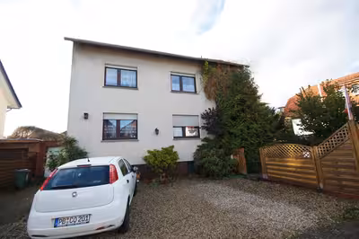 Zweifamilienhaus, Kfz-Stellplatz, Garage in von-Haxthausen-Weg 19, 33104 Paderborn, Marienloh - Bild 1