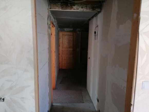 Zweigeschossiges Einfamilienwohnhaus in Altenschönbach - Bild 3