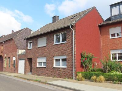 Garage, Einfamilienhaus in Bachstraße 18, 52445 Titz, Hasselsweiler - Bild 2