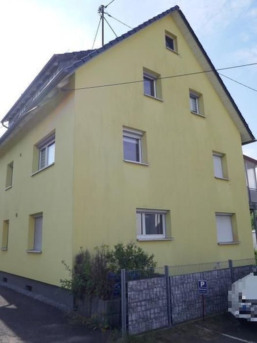 Dreifamilienhaus mit Garage in Böbingen an der Rems - Bild 2