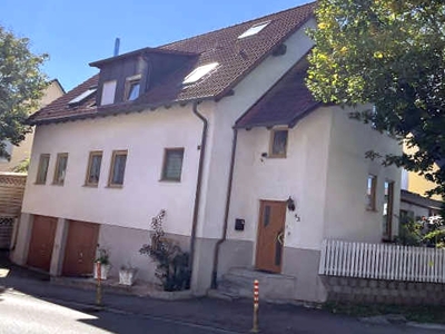 Zweifamilienhaus mit Doppelgarage in Herrenberger Straße 43, 72119 Ammerbuch OT Entringen - Bild 1
