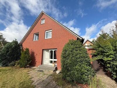 Garage, Einfamilienhaus in Wibbeltstraße 20, 46354 Südlohn - Bild 1