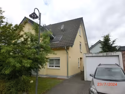 Einfamilienhaus, Doppelhaushälfte in Spatzenweg 17 b, 53844 Troisdorf - Bild 3