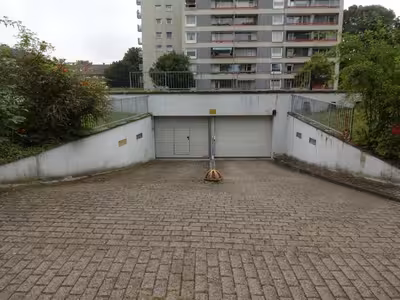 Kfz-Stellplatz (Tiefgarage) in Inrather Str. 321, 47803 Krefeld, Inrath/Kliedbruch - Bild 1