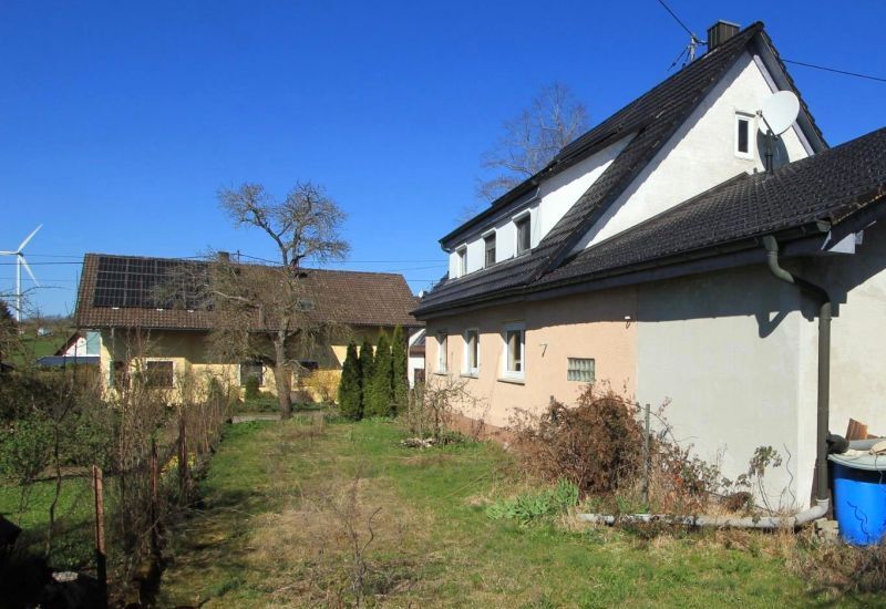Wohnhaus mit separater Garage und Landwirtschaftsflächen in Geislingen an der Steige - Bild 3