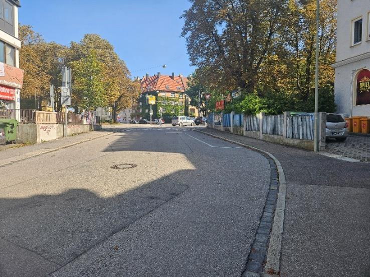 Eigentumswohnung (3 bis 4 Zimmer), Kfz-Stellplatz (Tiefgarage), Sonstiges in Augsburg - Bild 3