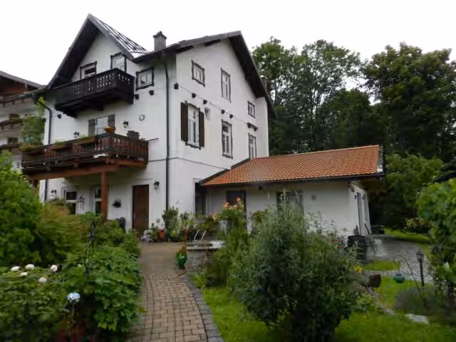 Einfamilienwohnhaus, Carport mit Nebenraum in Oberschönau - Bild 6