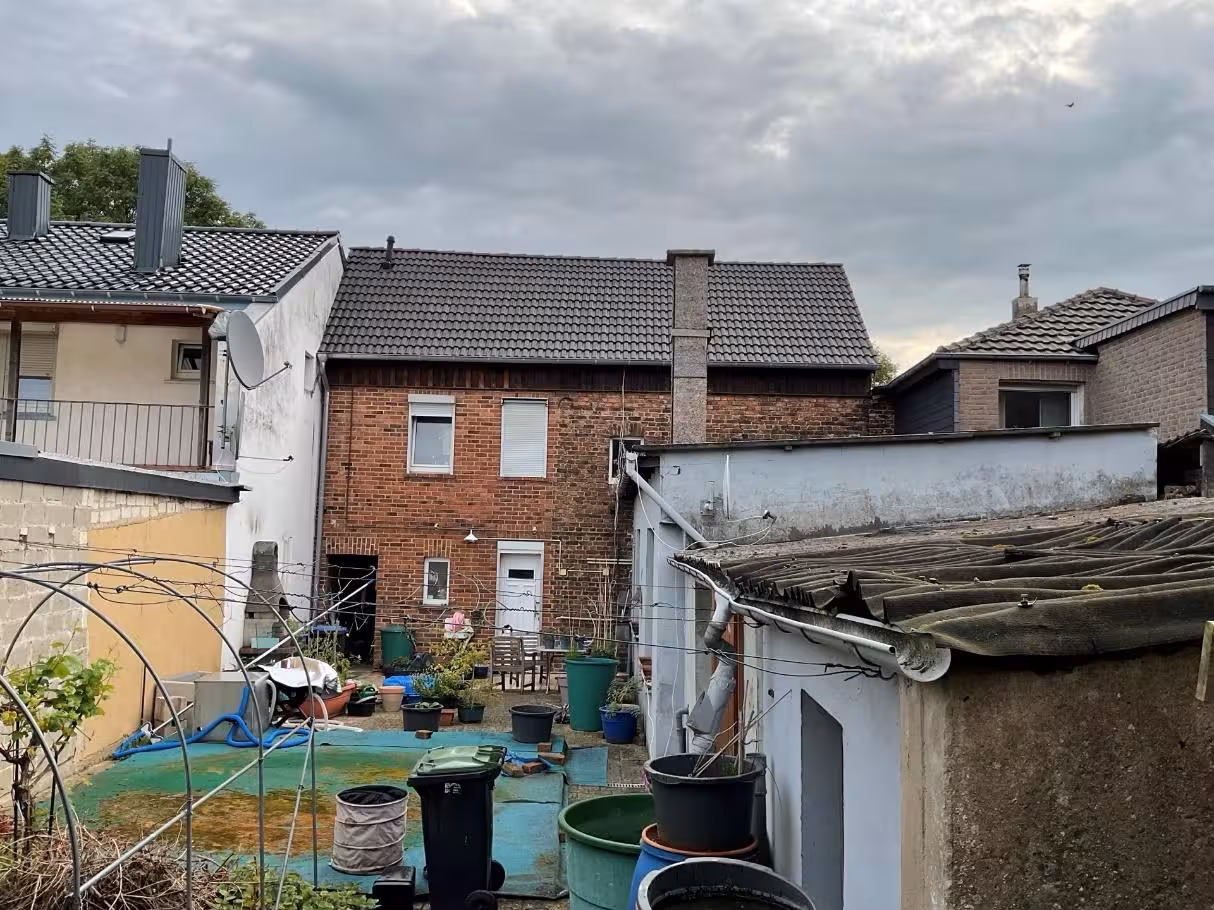 Einfamilienhaus, mit Anbau und Nebengebäuden in Linnich - Bild 5