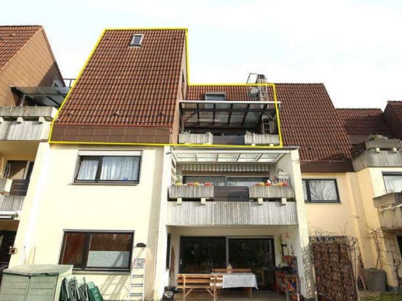 4-Zimmer-Wohnung und 2 Tiefgaragenstellplätze in Bad Boll - Bild 3