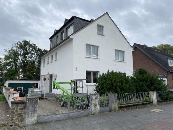 Mehrfamilienhaus, Garage in Köln - Bild 2