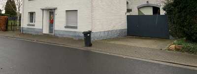 Wohnhaus mit Anbauten,  Scheune und Schuppen sowie ds unbebaute Wegegrundstück in Birder Str. 81, 52538 ;Gangelt;Selfkant - Bild 1