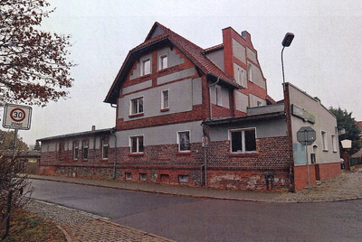 Geschäftshaus, ehemals Landhotel 'Friedländer Hof' in Lindenstraße 1, 15848 Friedland - Bild 2